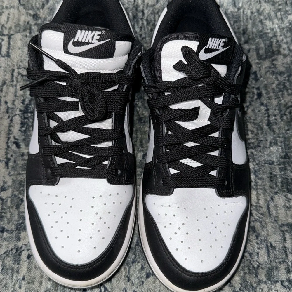 Panda Nike Dunks - Picture 3 of 6